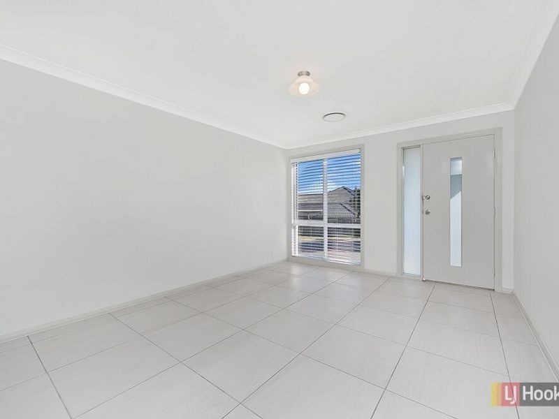 33 Ashtead Parade, Stanhope Gardens NSW 2768