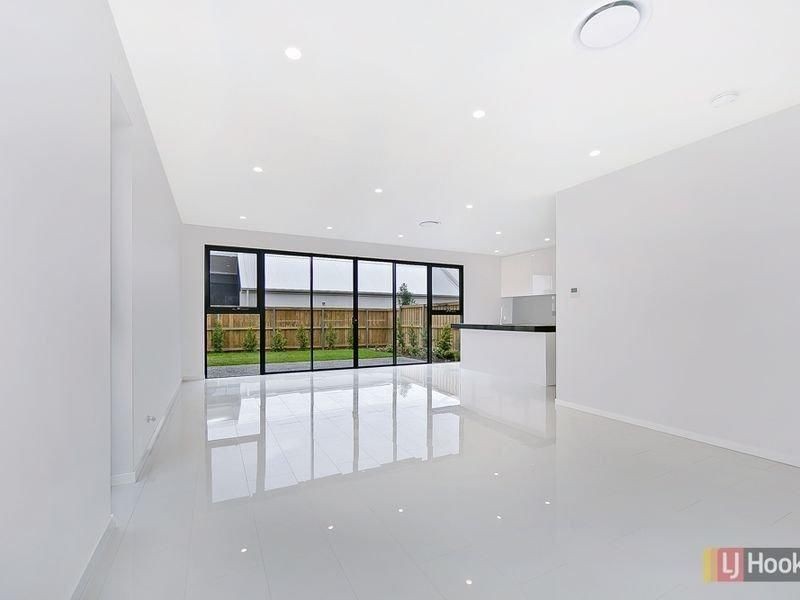 2/24 Messenger Street, Kellyville NSW 2155