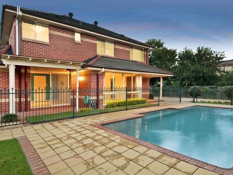 2 Carlisle Crescent, Kellyville NSW 2155