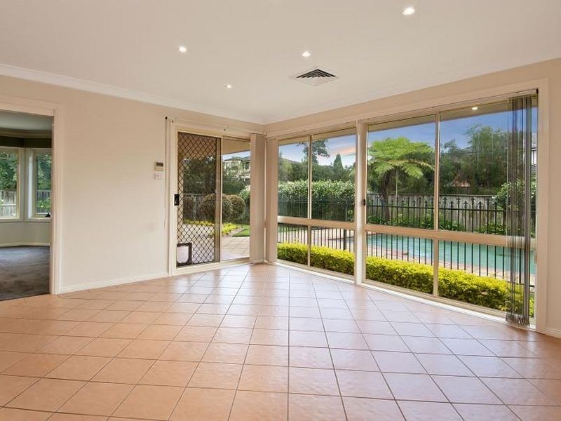 2 Carlisle Crescent, Kellyville NSW 2155