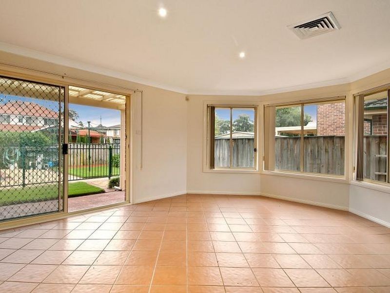 2 Carlisle Crescent, Kellyville NSW 2155