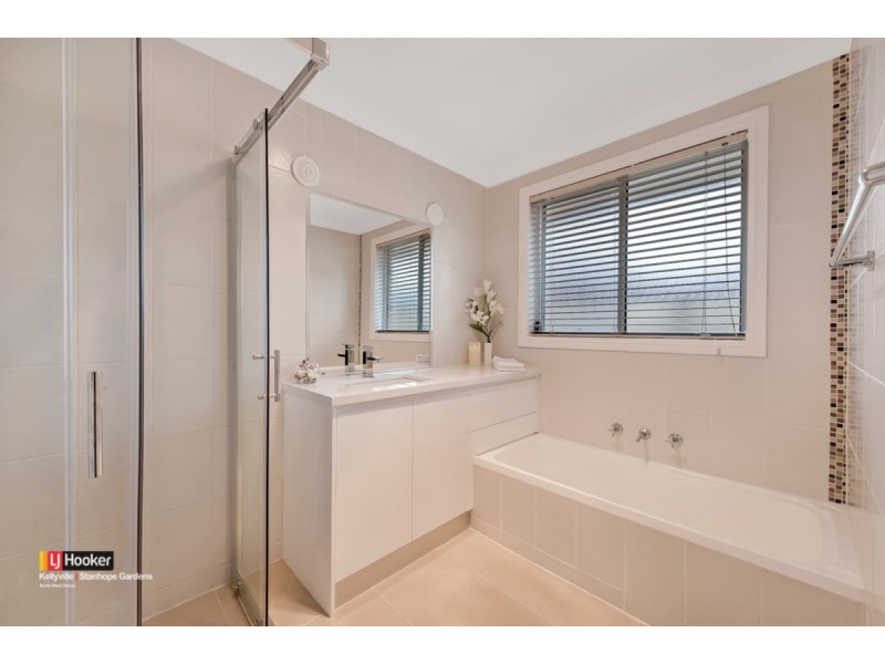 35 Phoenix Avenue, Stanhope Gardens NSW 2768