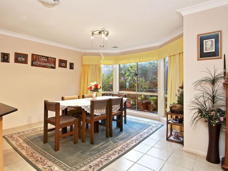 33 Softwood Avenue, Beaumont Hills NSW 2155