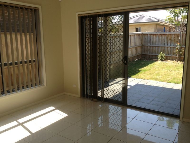 65 Pebble Crescent, The Ponds NSW 2769