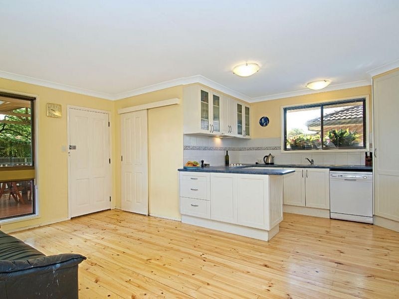 4 Beech Street, Quakers Hill NSW 2763