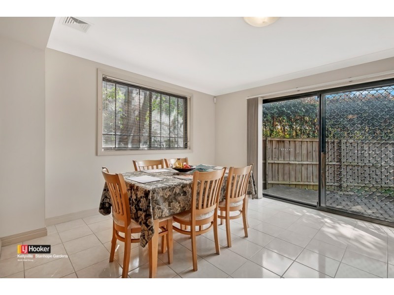 8 Garnet Grove, Glenwood NSW 2768