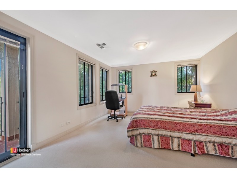 8 Garnet Grove, Glenwood NSW 2768