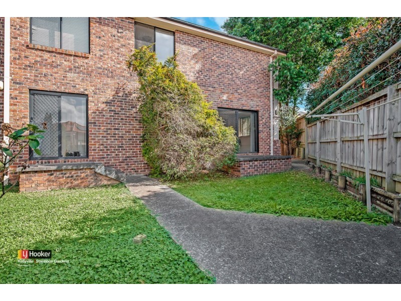 8 Garnet Grove, Glenwood NSW 2768