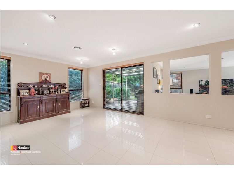 27 Greyfriar Place, Kellyville NSW 2155