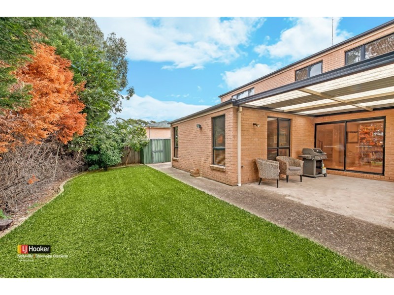 27 Greyfriar Place, Kellyville NSW 2155