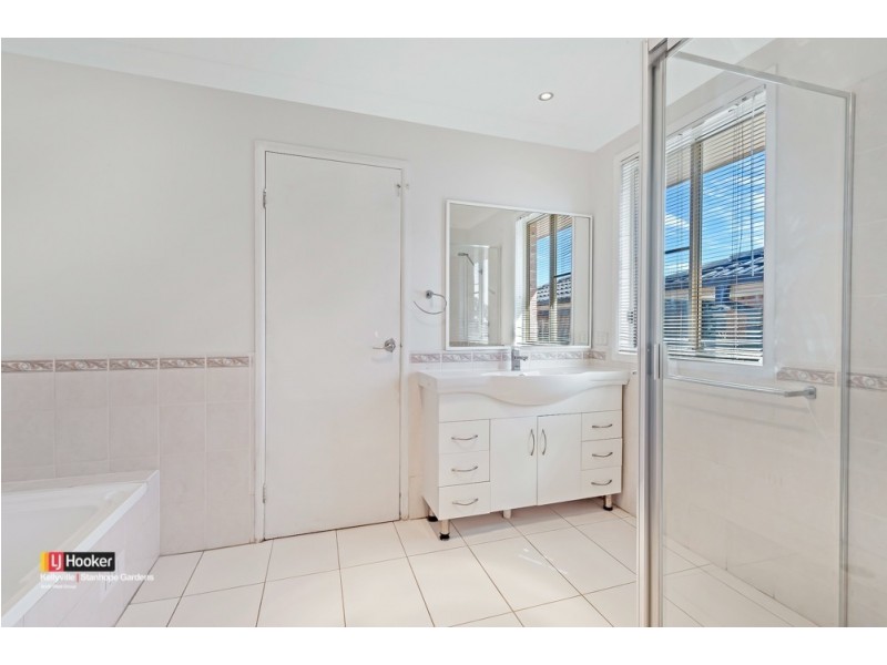 42 Butia Way, Stanhope Gardens NSW 2768