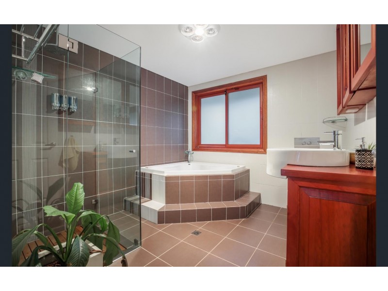 39 Coral Cres, Kellyville NSW 2155