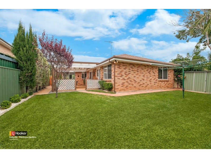 35 Phoenix Ave, Stanhope Gardens NSW 2768