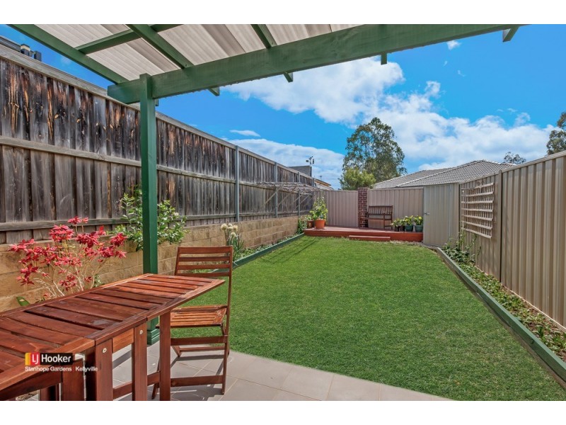 2 Spicebush Glade, Stanhope Gardens NSW 2768