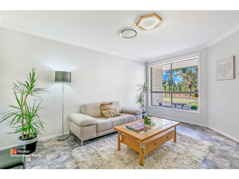 16 Aberdeen Place, Stanhope Gardens NSW 2768