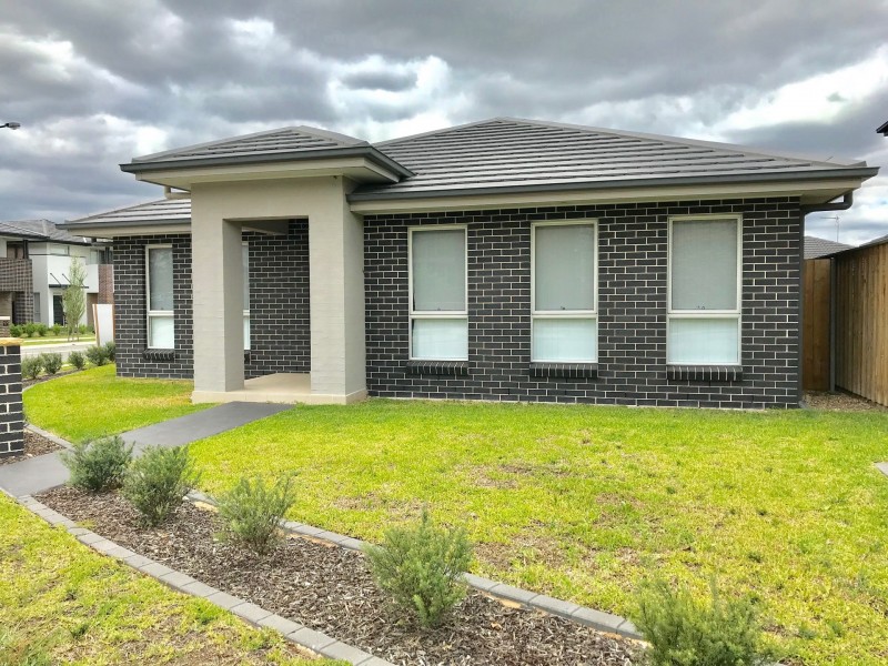 7 Clearfield St, Colebee NSW 2761