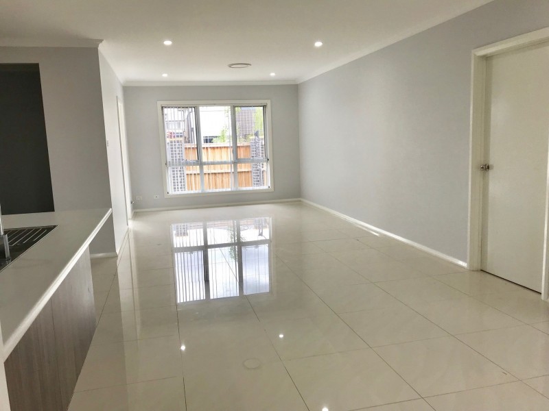 7 Clearfield St, Colebee NSW 2761