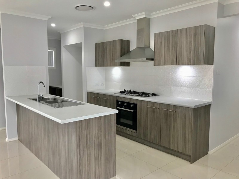 7 Clearfield St, Colebee NSW 2761