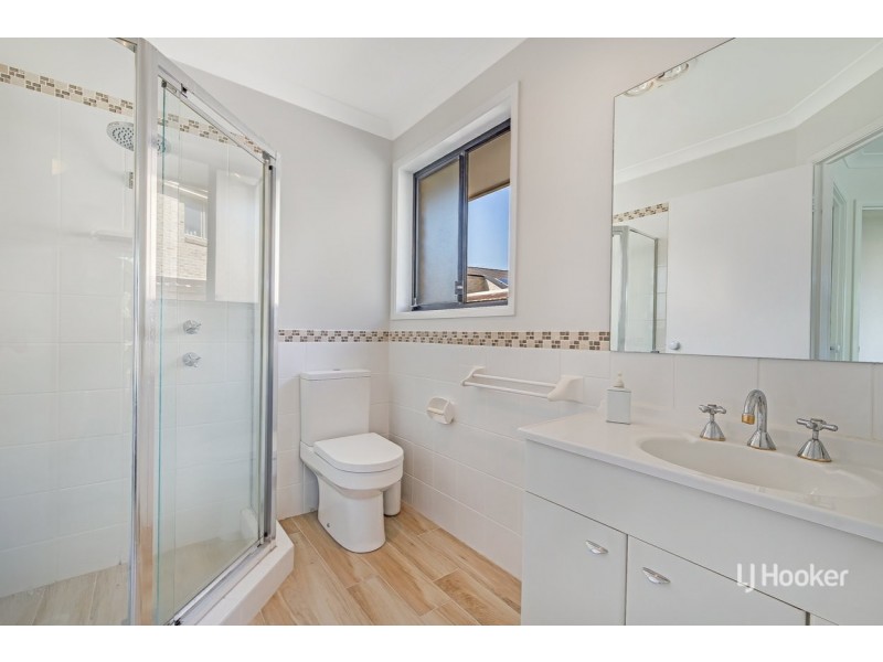 6 Tarwin Avenue, Glenwood NSW 2768