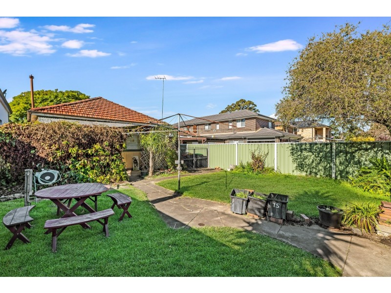 75 Balmoral Avenue, Croydon Park NSW 2133