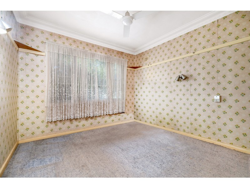 75 Balmoral Avenue, Croydon Park NSW 2133