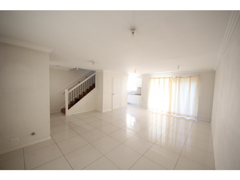 2/76 Burwood Road, Burwood Heights NSW 2136