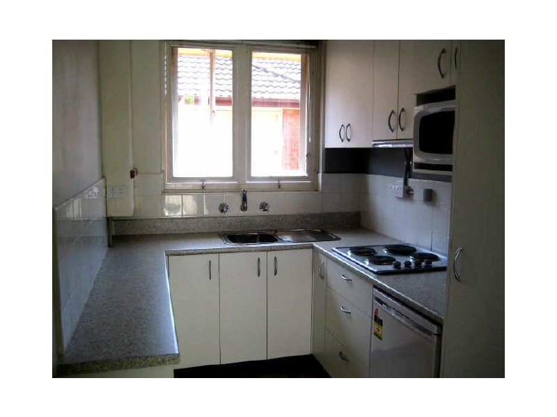 9/11 Queensborough Road, Croydon Park NSW 2133