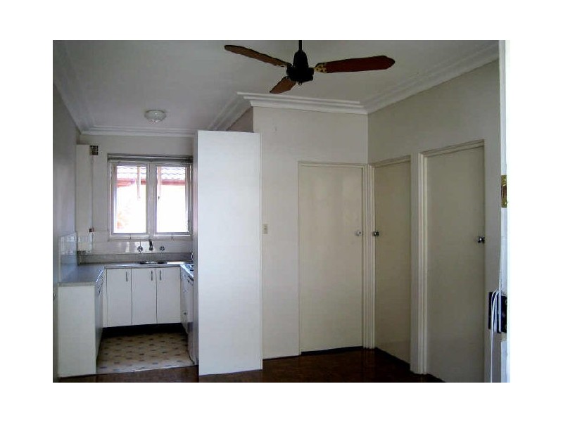 9/11 Queensborough Road, Croydon Park NSW 2133