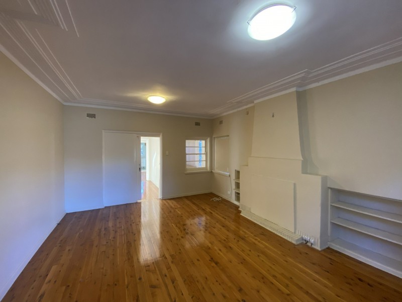 6 Fifth Avenue, Denistone NSW 2114