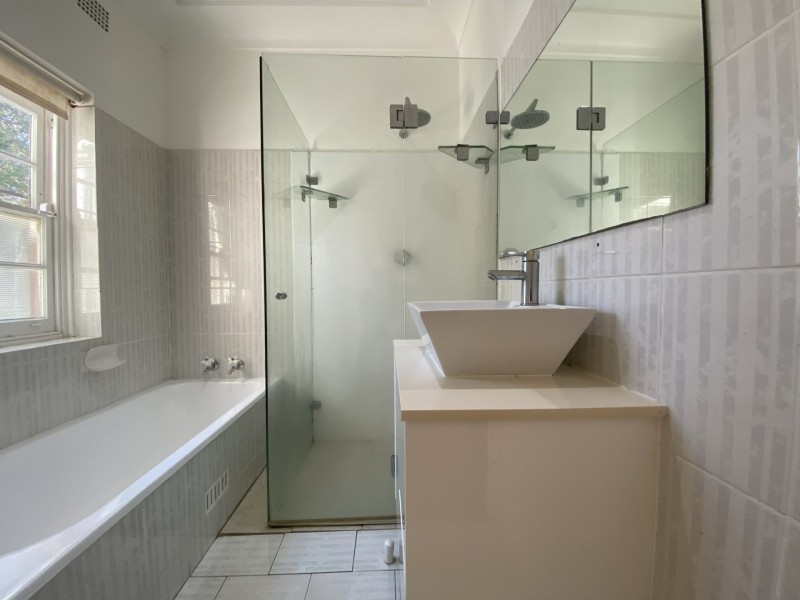 6 Fifth Avenue, Denistone NSW 2114