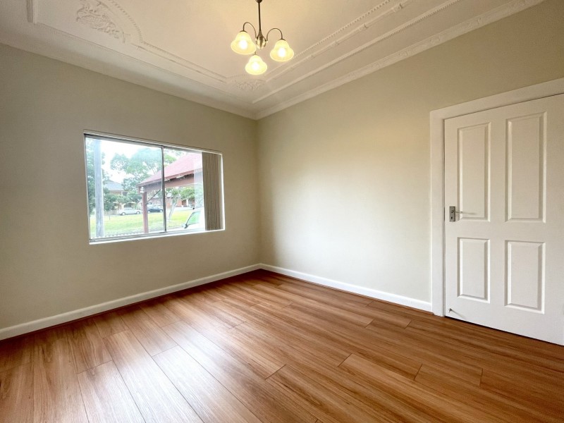 154 Coronation Parade, Croydon Park NSW 2133