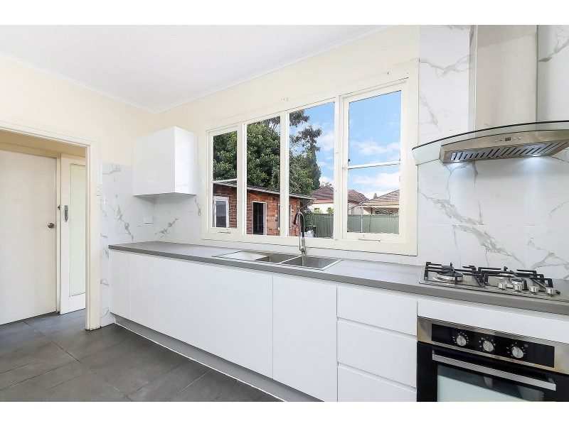 10 Boronia Avenue, Burwood NSW 2134