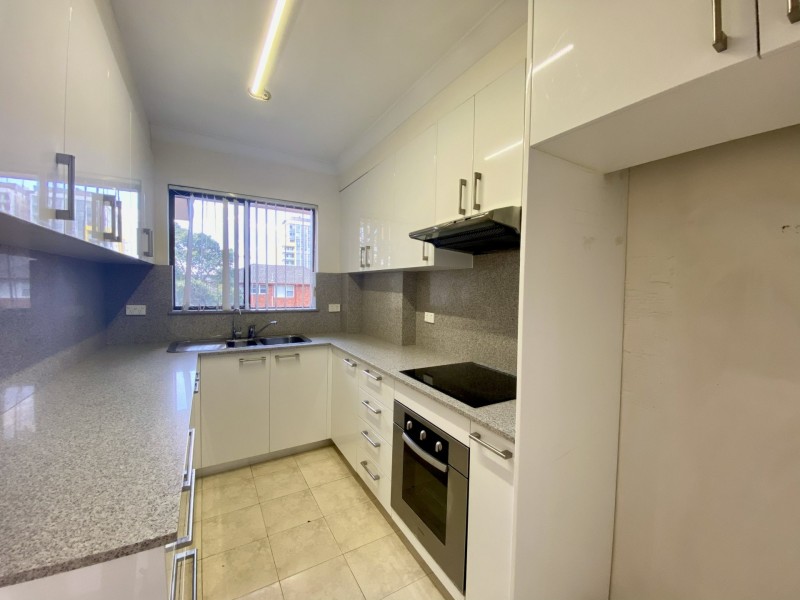 8/76 The Boulevarde, Strathfield NSW 2135