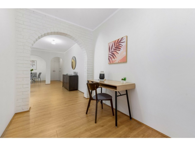 2/24 Caroline Street, Westmead NSW 2145