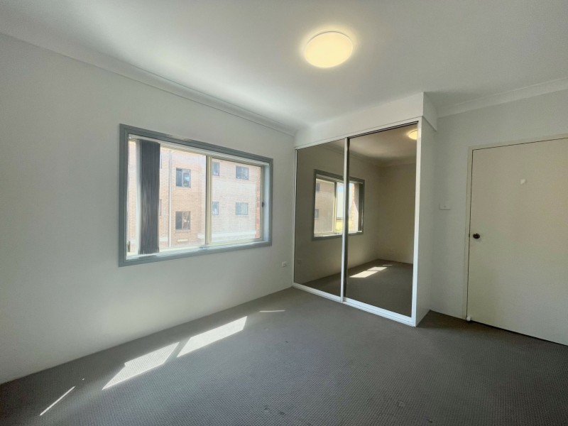 8/3A Queensborough Road, Croydon Park NSW 2133