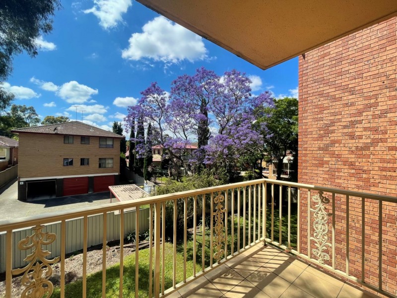 8/3A Queensborough Road, Croydon Park NSW 2133