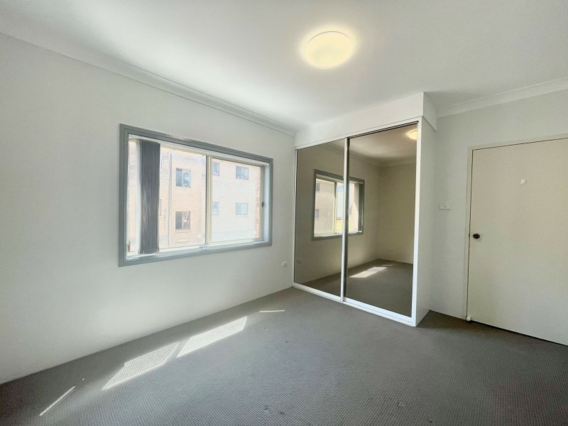8/3A Queensborough Road, Croydon Park NSW 2133