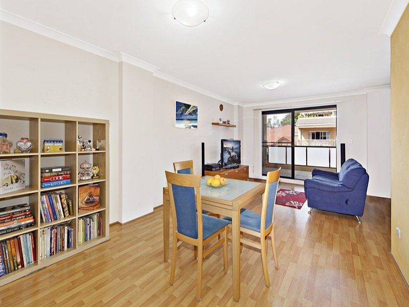 4/33 Belmore Street, Burwood NSW 2134