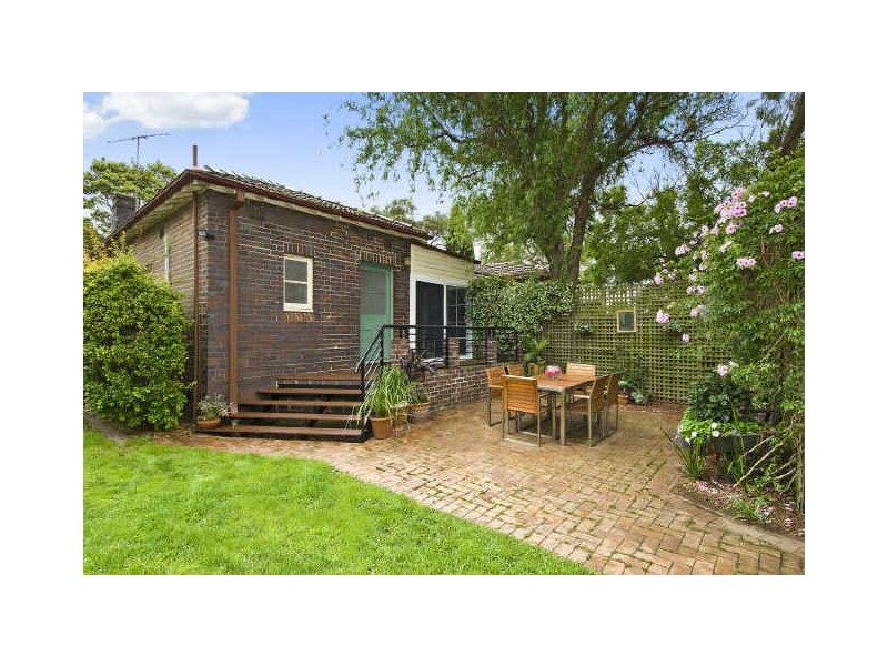 2a Ivanhoe Road, Croydon NSW 2132