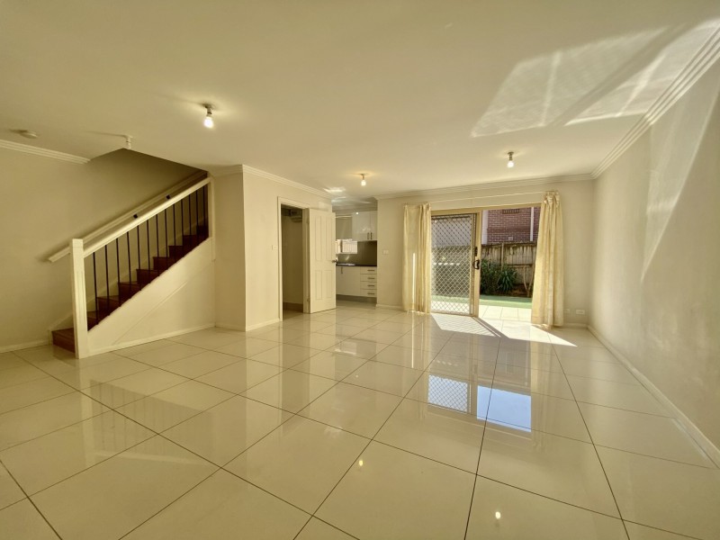 2/76 Burwood Road, Burwood Heights NSW 2136