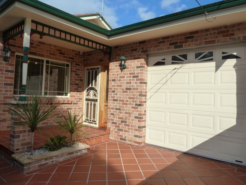 2A First Ave, Campsie NSW 2194