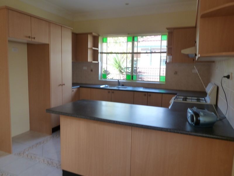 2A First Ave, Campsie NSW 2194