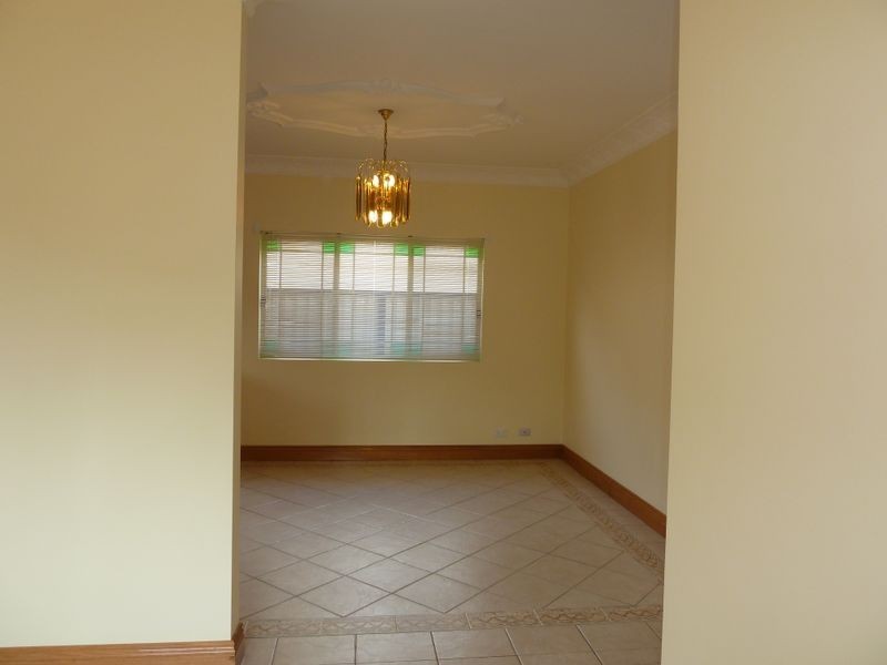 2A First Ave, Campsie NSW 2194