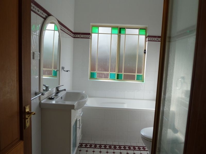 2A First Ave, Campsie NSW 2194