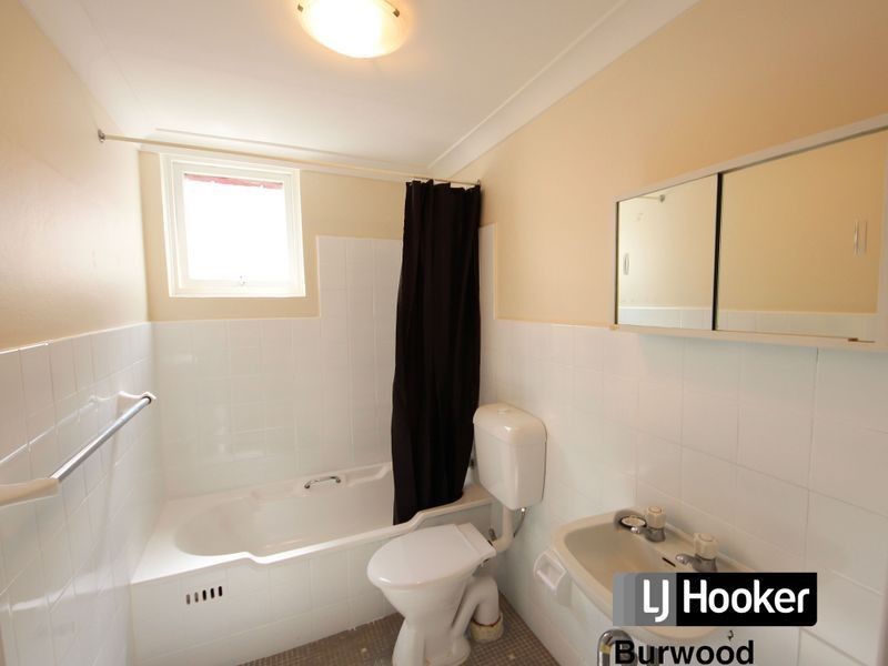 1/87 Newington Road, Marrickville NSW 2204