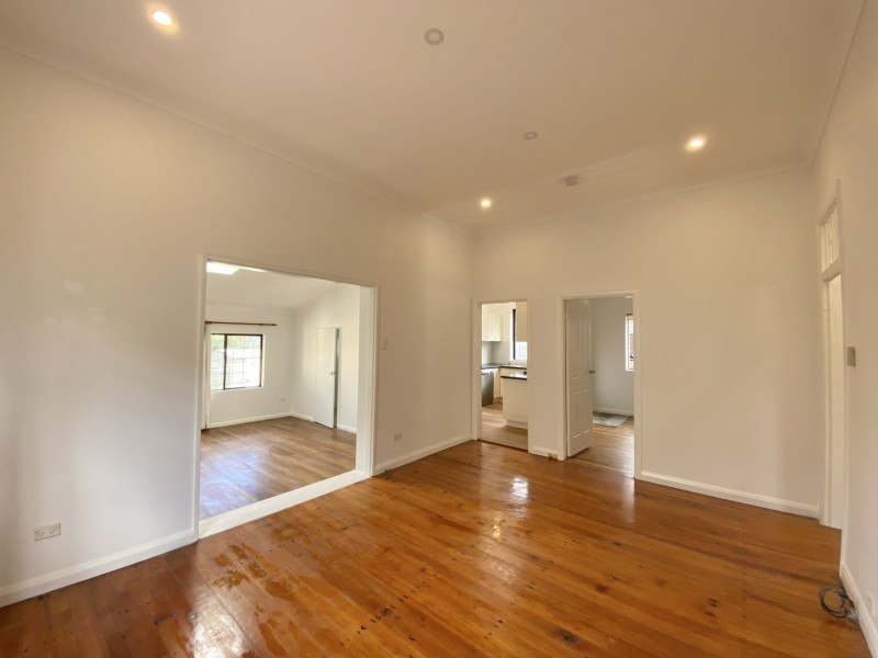 8 Lindsay Street, Burwood NSW 2134