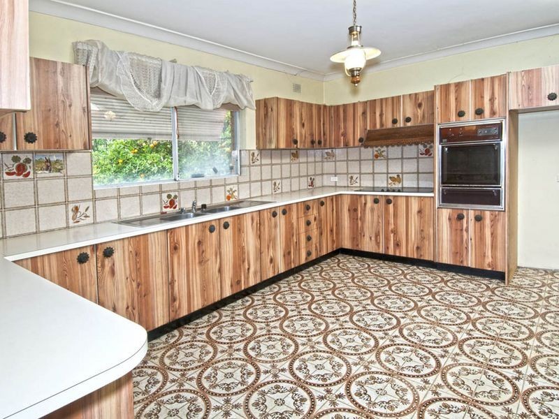 18 Islington Crescent, Greenacre NSW 2190