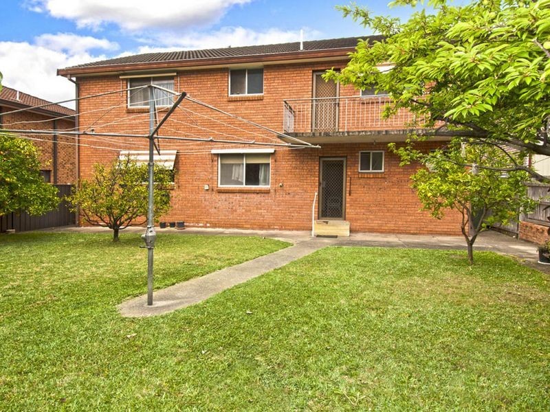 18 Islington Crescent, Greenacre NSW 2190