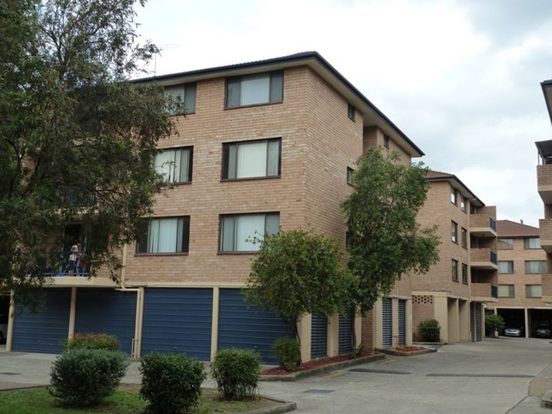 15/7 Griffiths Street, Blacktown NSW 2148