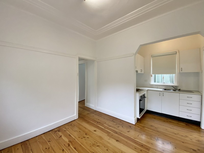 8 Stuart Street, Burwood NSW 2134